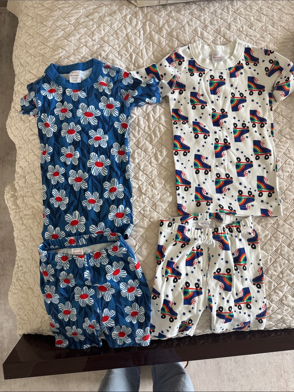 Hanna Andersson Blue Floral and White Roller Skate Pajama Set